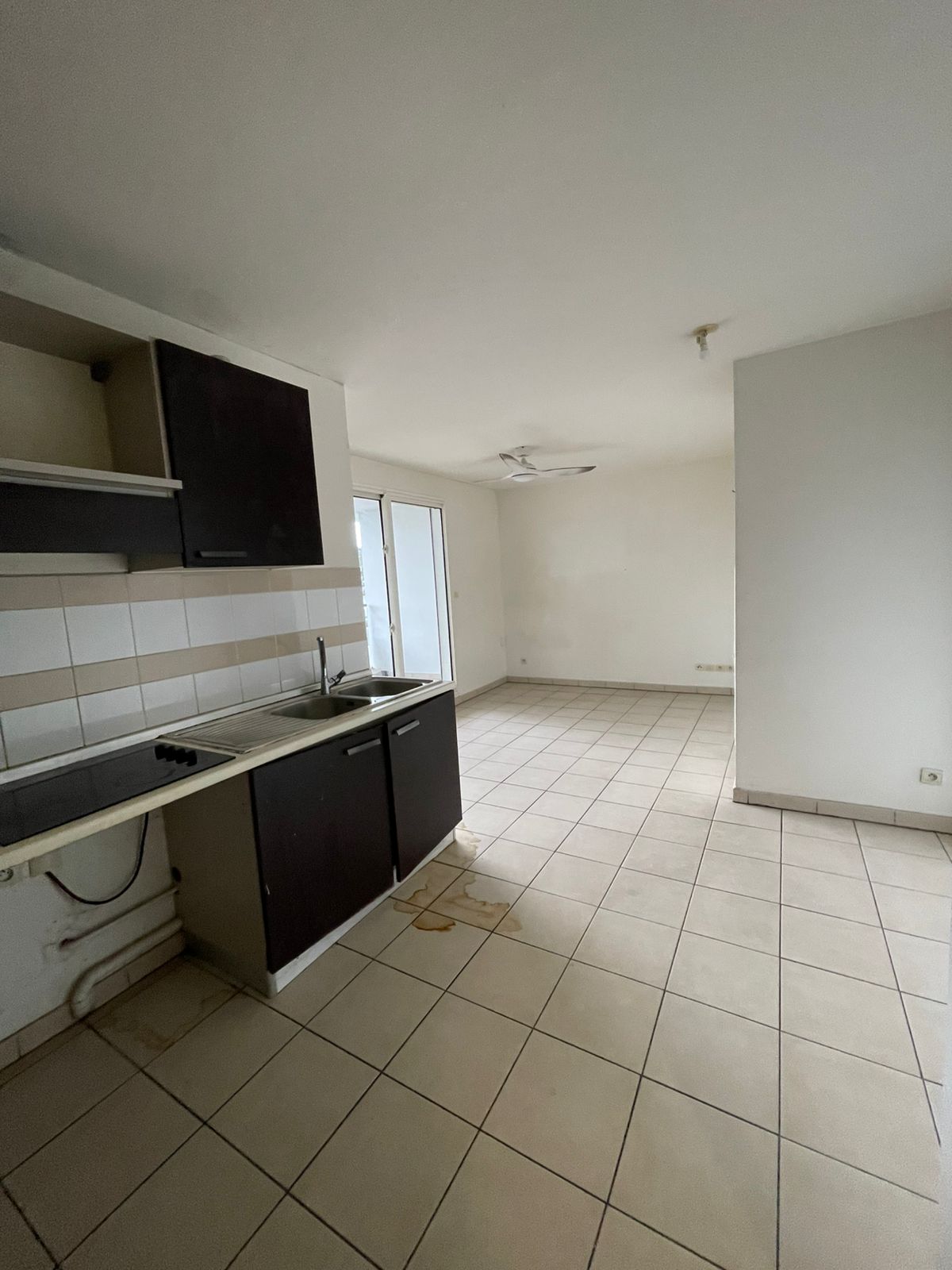 Salon & salle à manger — Appartement lumineux avant